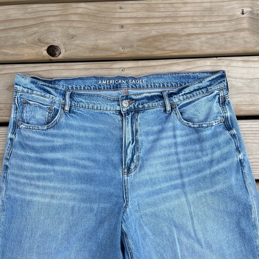 American Eagle Jeans Low Rise Skater Wide Leg Light Wash 100% Cotton Size 16 - Picture 3 of 7